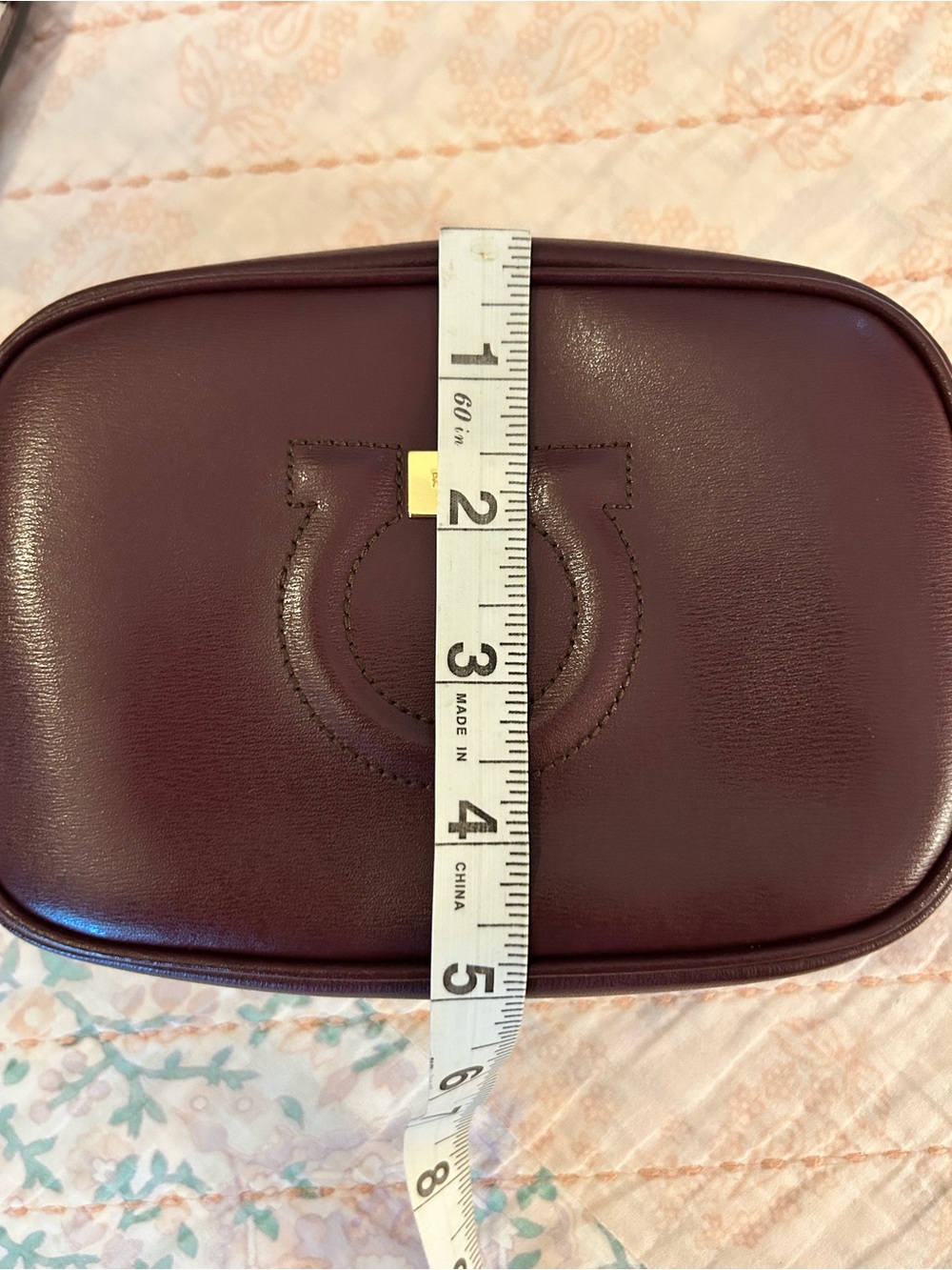 Salvatore Ferragamo City Small Gancini Camera bag in Lovely Burgundy leather EUC - Picture 12 of 14
